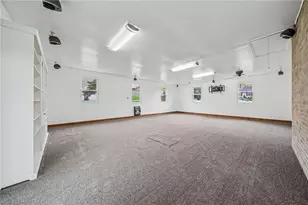 214 Ridgeview Dr, Pittsburgh, PA 15090 - Photo 14