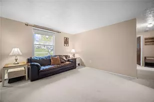 103 Jade Dr, Oakdale, PA 15071 - Photo 4