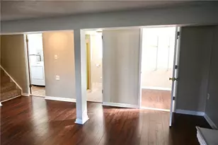 102 McKenzie Dr, Pittsburgh, PA 15235 - Photo 8