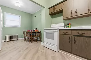 100-102 S 12th St, Jeannette, PA 15644 - Photo 8