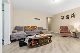 100-102 S 12th St, Jeannette, PA 15644 - Photo 4