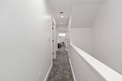 618 Boggs Ave, Pittsburgh, PA 15211 - Photo 12