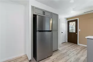 1562 Hedwig Dr, Pittsburgh, PA 15101 - Photo 12