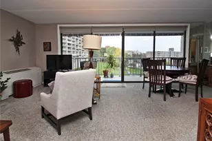 1160 Bower Hill Rd, Pittsburgh, PA 15243 - Photo 4