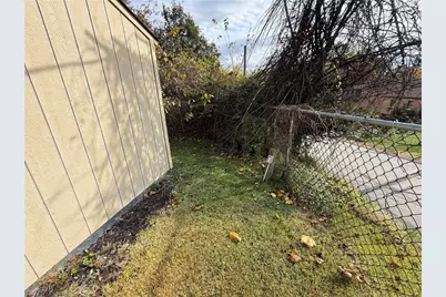 300 Taylor Street, North Versailles, PA 15137 - Photo 8