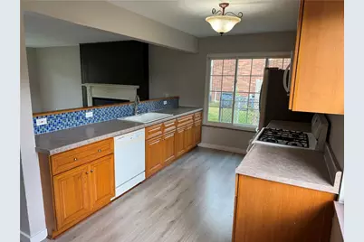 300 Taylor Street, North Versailles, PA 15137 - Photo 14