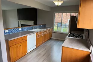 300 Taylor St, North Versailles, PA 15137 - Photo 14