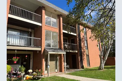 1000 College Park Dr #9, Moon/Crescent Twp, PA 15108 - Photo 1