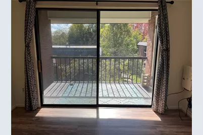 1000 College Park Dr #9, Moon/Crescent Twp, PA 15108 - Photo 4