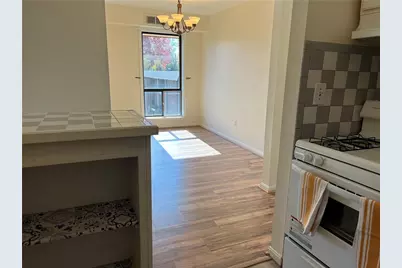 1000 College Park Dr #9, Moon/Crescent Twp, PA 15108 - Photo 8