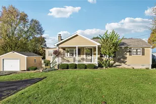 2422 Ridgewood Ct, Shenango Township, PA 16101 - Photo 1