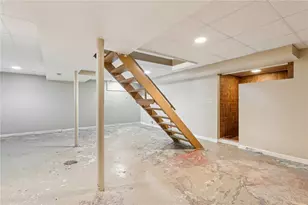 2422 Ridgewood Ct, Shenango Township, PA 16101 - Photo 40