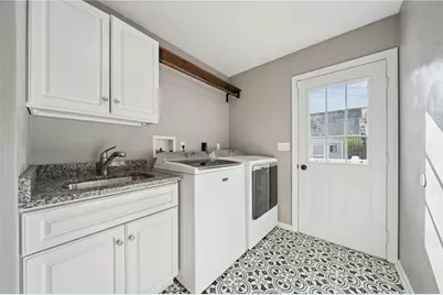 227 Sandworks Rd, Hempfield Township, PA 15639 - Photo 4