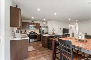 222 Smith Ln, Chippewa Township, PA 15010 - Photo 10