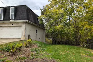 34 Walnut Ave, Dunbar, PA 15431 - Photo 4