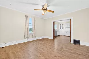 105 Center Ave, Mt Pleasant Boro, PA 15666 - Photo 8