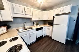 203 Thistle Dr, Hempfield Township, PA 15601 - Photo 18