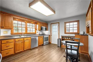 5976 McPherson Ave, Bethel Park, PA 15102 - Photo 12