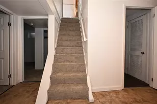 393 Collins Dr, Pittsburgh, PA 15235 - Photo 22