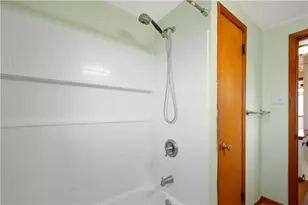 6923 McClure Ave, Pittsburgh, PA 15218 - Photo 12