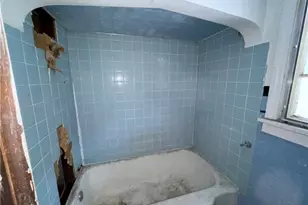 203 Elm St, Clairton, PA 15025 - Photo 12