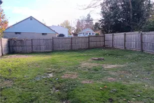 457 Lincoln St, Sharon, PA 16146 - Photo 6