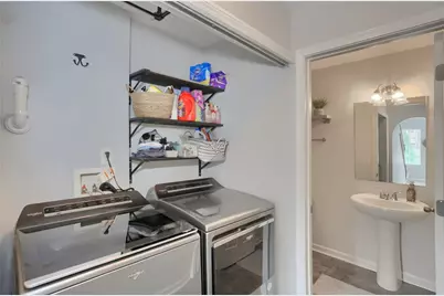 728 Freedom Drive, Collier Township, PA 15106 - Photo 18