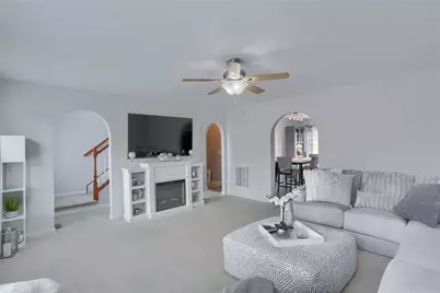 728 Freedom Drive, Collier Township, PA 15106 - Photo 6