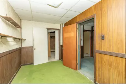 211 Wallace Ave, Wilkins Township, PA 15112 - Photo 18