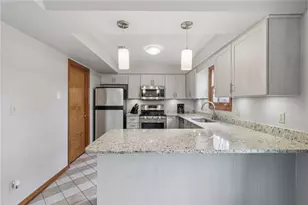 416 Chandler Pl, Pittsburgh, PA 15212 - Photo 14