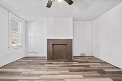 833 Estella Ave, Pittsburgh, PA 15210 - Photo 8