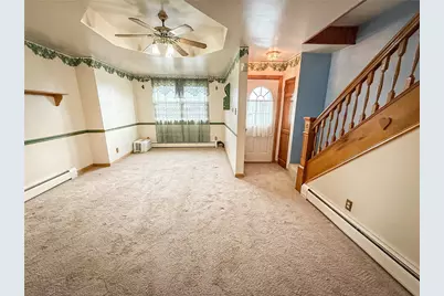 135 Colleen St, Butler, PA 16001 - Photo 2