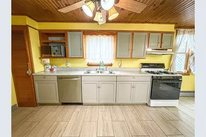 135 Colleen St, Butler, PA 16001 - Photo 8