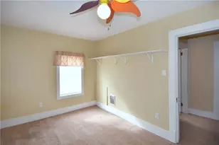 111 Mulberry St, Coraopolis, PA 15108 - Photo 16