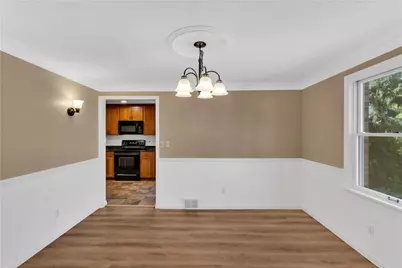 120 Sherwood Dr, Hempfield Township, PA 15601 - Photo 8