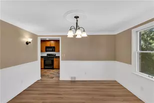 120 Sherwood Dr, Hempfield Township, PA 15601 - Photo 8