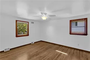 120 Sherwood Dr, Hempfield Township, PA 15601 - Photo 24