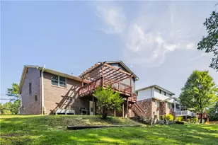 120 Sherwood Dr, Hempfield Township, PA 15601 - Photo 38