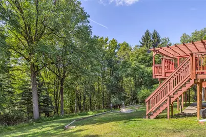 120 Sherwood Dr, Hempfield Township, PA 15601 - Photo 34