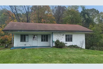 127 North Dr, Middlesex Township, PA 16059 - Photo 2