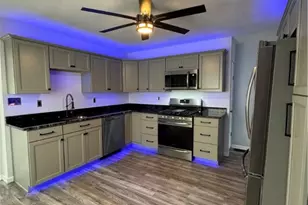 2422 Salisbury St, Pittsburgh, PA 15210 - Photo 4