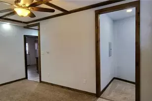 56 Franklin Ave, Ellwood City, PA 16117 - Photo 22