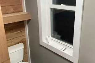 56 Franklin Ave, Ellwood City, PA 16117 - Photo 10