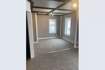 56 Franklin Ave, Ellwood City, PA 16117 - Photo 4