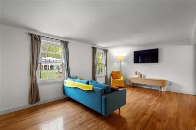 596 Clifton Road, Bethel Park, PA 15102 - Photo 4