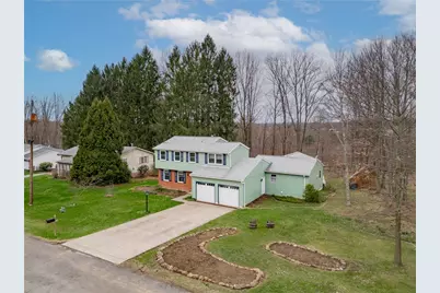 121 Parklane Dr, Slippery Rock, PA 16057 - Photo 2
