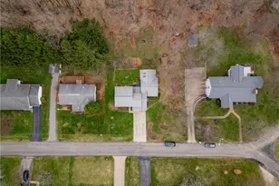 121 Parklane Dr, Slippery Rock, PA 16057 - Photo 6