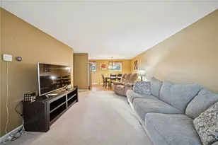 431 Fieldstone Dr, Monroeville, PA 15146 - Photo 4