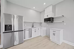 1109 E Carson St, Pittsburgh, PA 15203 - Photo 8