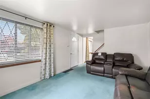 3217 Elderwood Dr, Bethel Park, PA 15102 - Photo 4